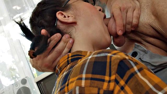 21yo bitch smashed by big white dick in wet pussy hole