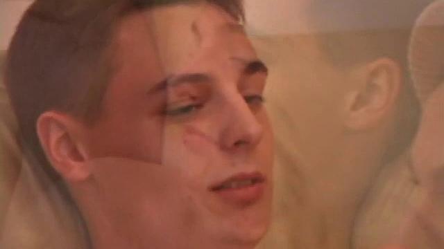 четверо мужиков дрочат рядом друг с другом