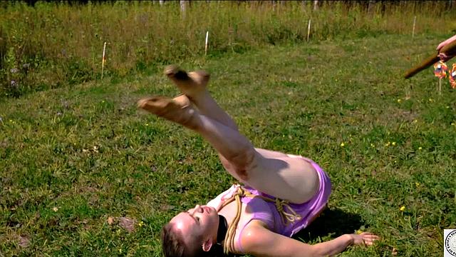Piss drinking beauty flogged in sunny day domination ballet