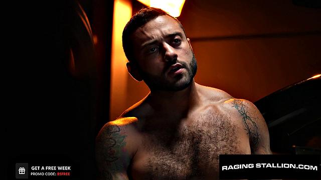 RagingStallion - Muscle Hunk Dicks Down Hairy Construction Worker