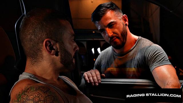 RagingStallion - Muscle Hunk Dicks Down Hairy Construction Worker