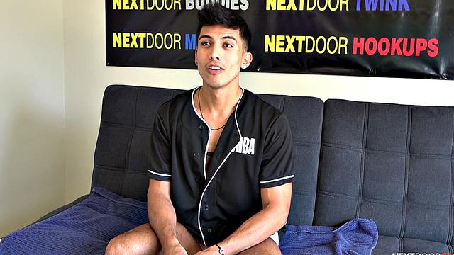 Athletic solo jock with handsome body wanks on casting