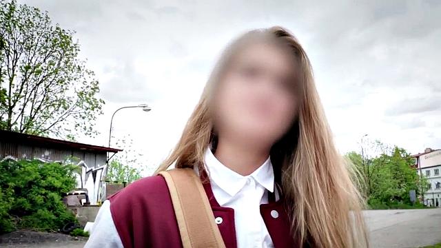 Picked up 21yo pussypounded in van