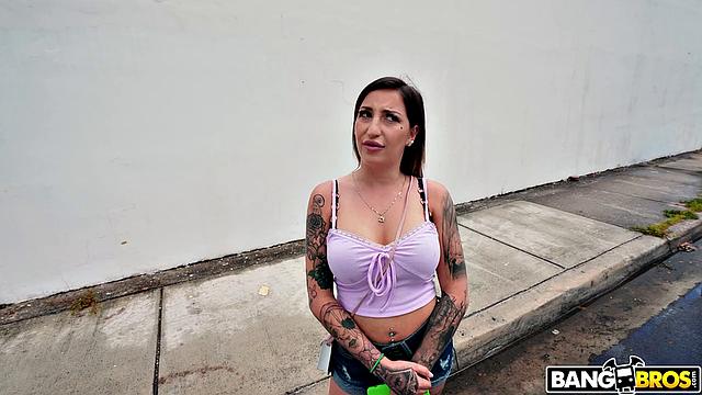 Wild Girl Twerks for Ride