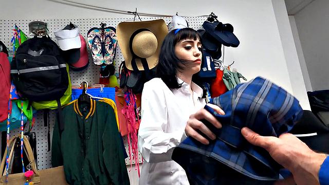 Case No. 8002645 - The Perfume Thief