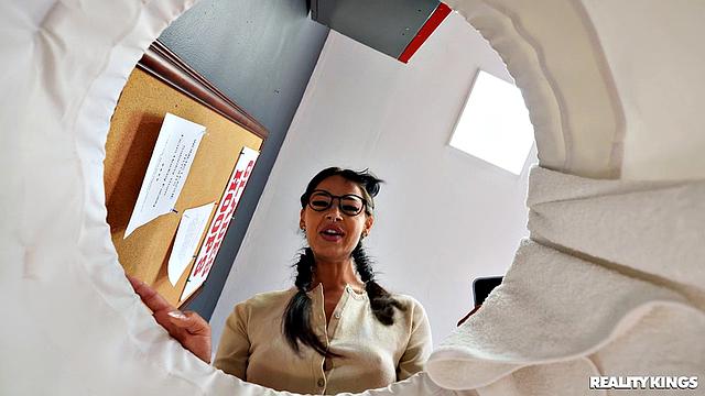 Nerdy College Girl Hooks The Football Coach