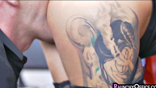 Bigbooty secretary doggystyled