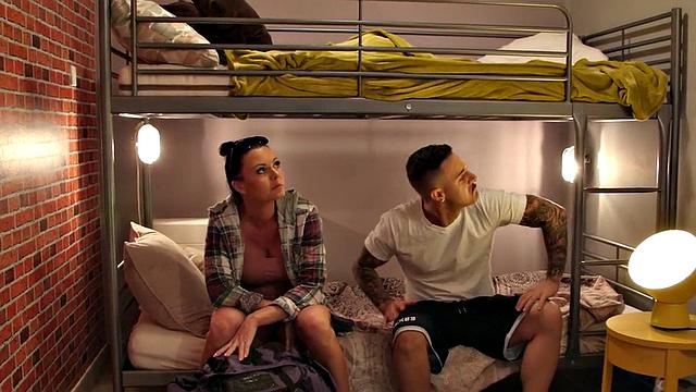 Big ass babe sucks and gets fucked by stranger in hostel room