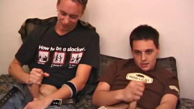 roar снова приходит к gunner за минетом