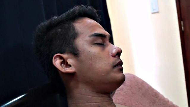 Amateur Asian twink sucks his BFF before bareback anal