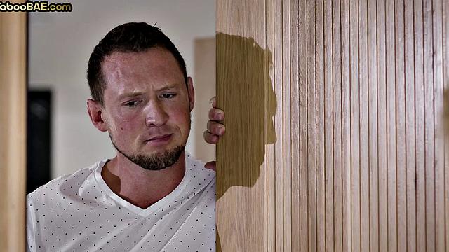 Cute babe sharing cock with bigtitted MILF in 3some