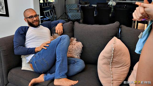 Hot Girls With Tools