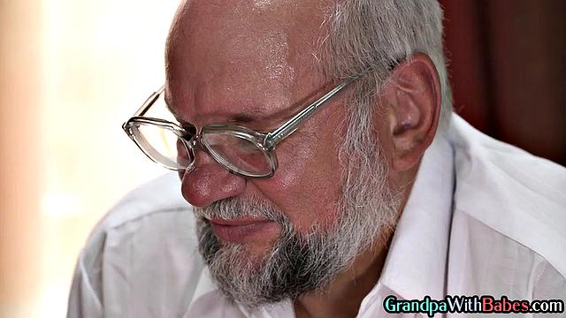 Big-titted ink babe bouncing on grandpa