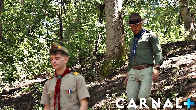 в глухом лесу он жадно глотает огромный член