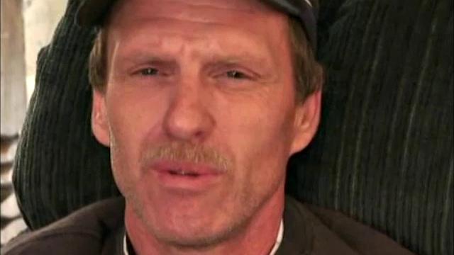 I love men like Ed. Incredibly masculine, this 43 year old guy is a mechanic and construction worker, who leads a secret life. As it turns out, when he was on a chain gang, Ed got his dikc sucked by another man, and he was hooked.