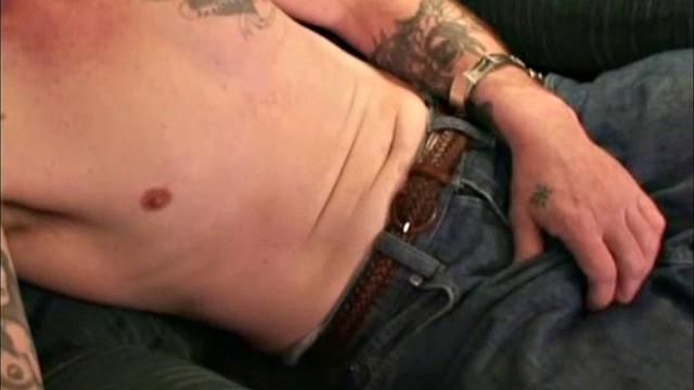 I love men like Ed. Incredibly masculine, this 43 year old guy is a mechanic and construction worker, who leads a secret life. As it turns out, when he was on a chain gang, Ed got his dikc sucked by another man, and he was hooked.