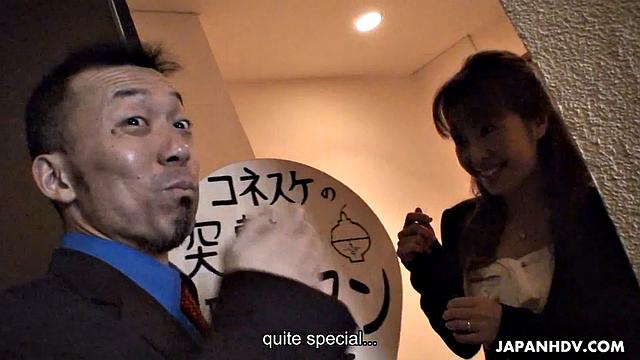 Super threesome sex with two Asian ladies