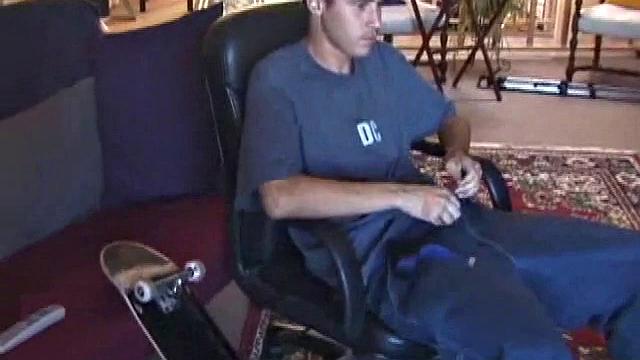 Mark Summit Jerks Off