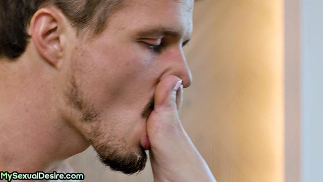 Amateur blonde babe doggystyled by partner