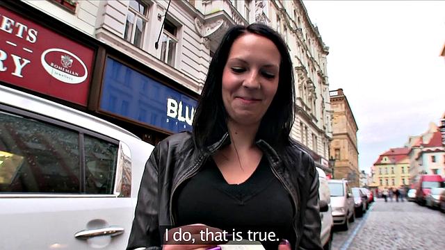 Exhibitionist Hottie Quickly Hops On Dick