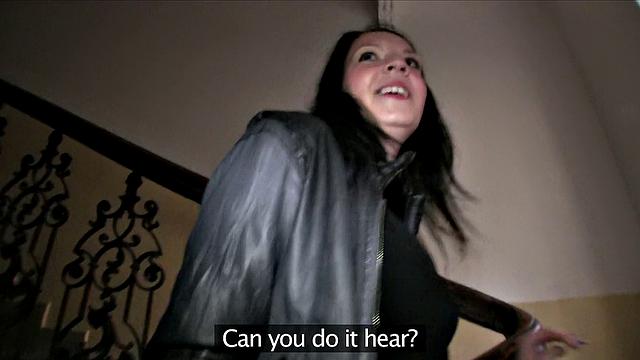 Exhibitionist Hottie Quickly Hops On Dick