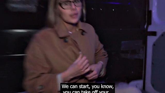 Amateur big-titted babe picked up and destroyed