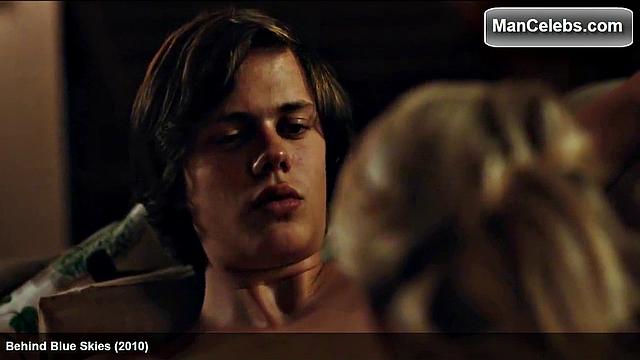 Bill Skarsgard average-sized dick