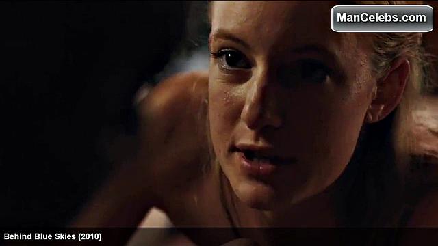 Bill Skarsgard average-sized dick