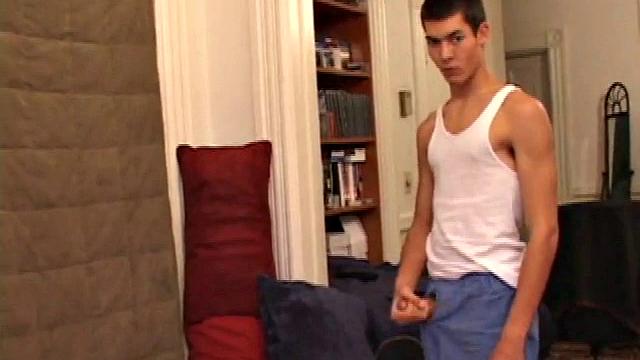 Бреннан Старк даёт волю руке, опять без салфеток выходит