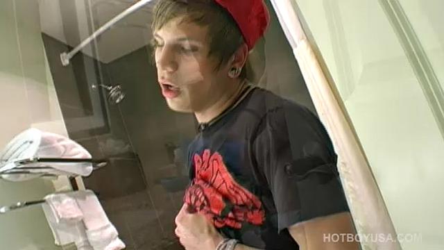 Robbie Callahan, 19 year old bundle of energy from the Dallas, Texas. Robbie, and has a girlfriend back home in Texas, but he's really a sexual creature down deep and loves everything about it.