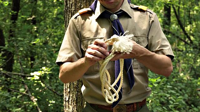 Скаут Логан не сдерживается и получает по полной на свежем воздухе