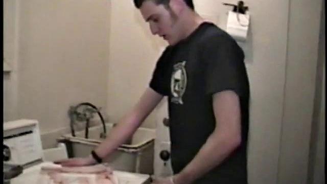Laundry Room Masturbate
