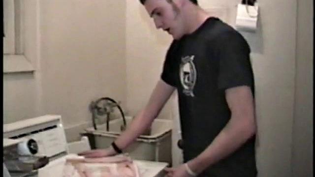 Laundry Room Masturbate