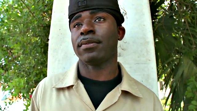 Amateur Black pulled and public fucked outdoor