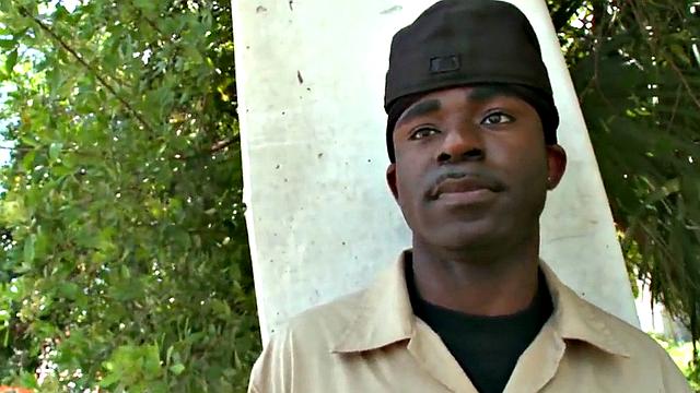 Amateur Black pulled and public fucked outdoor