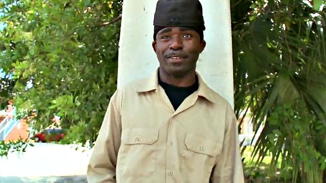 Amateur Black pulled and public fucked outdoor