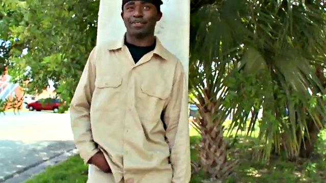 Amateur Black pulled and public fucked outdoor