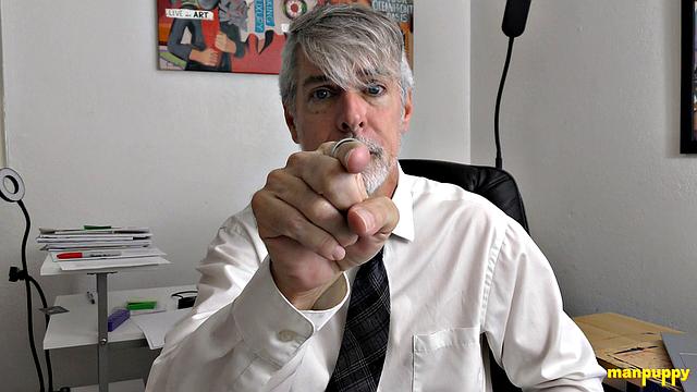 Richard Lennox: Social Media Slacker