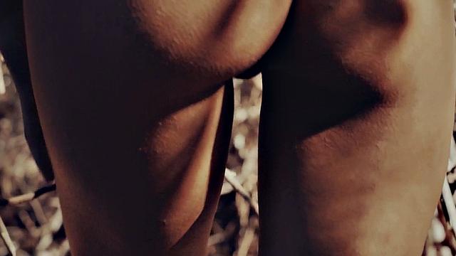 Stunning ebony gets pussy drilled