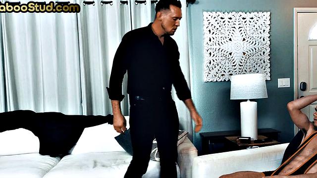 Weird skinny twink fucked by stepdaddy till facial.