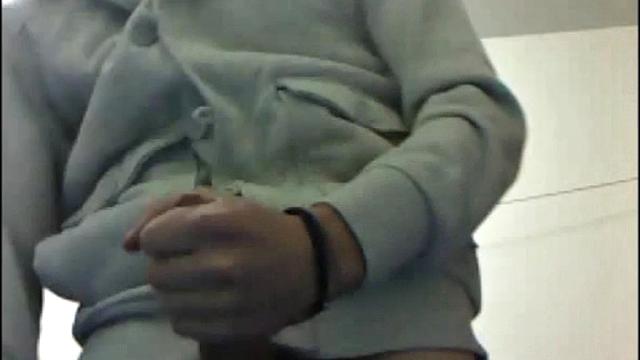 Sexy soldiers enjoy web