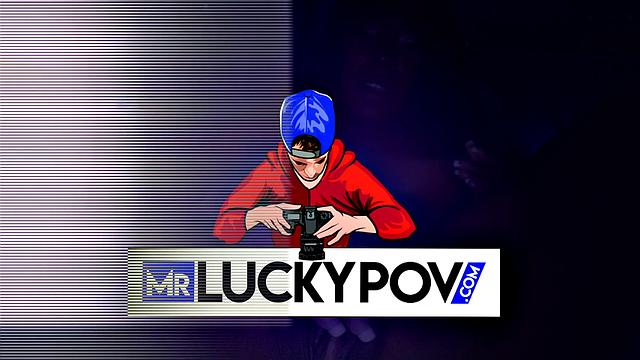 Insanely Hot Bubble Butt Adria Rae