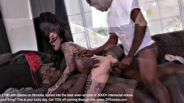 MILFs Cory and Joanna how to do DP!