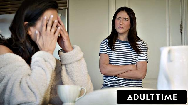 ADULT TIME - LESBIAN SEX ADDICTS GROUP ORGY! Sarah Arabic, Reagan Foxx, Little Puck & MORE!