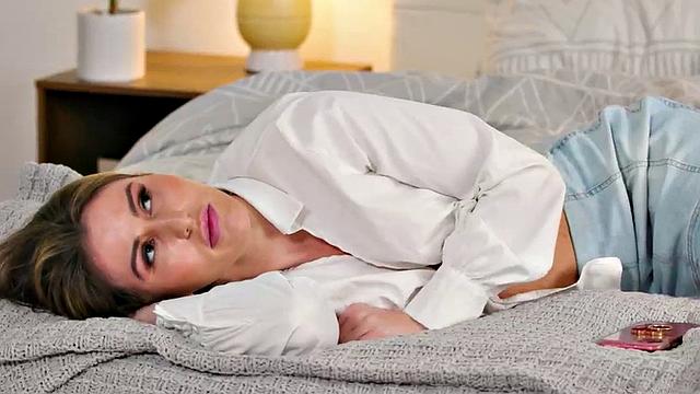 Seduced bitch eats BFF lez beauty b4 fingering her cunt