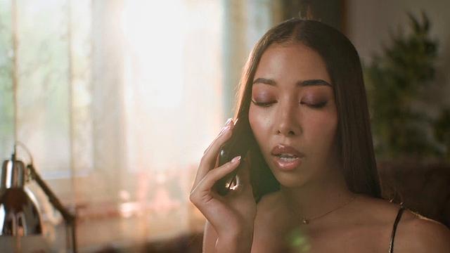 MIXEDX - Gorgeous Gynaecologist Stepmom Angelika Grays Verifies Her Stepdaughter Lia Lin's Virginity