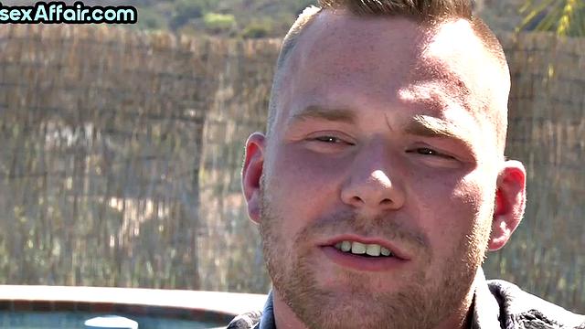 Bigtited bisex MILF sucks cock and gets pussylicked in 3some