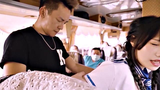 Sex tour bus with sexy guide Miss Xiao Ye Ye