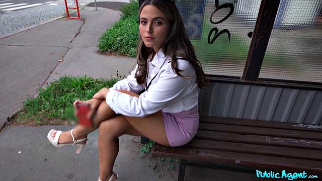 Latina Tries Sausage