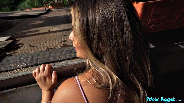 Latina Tries Sausage